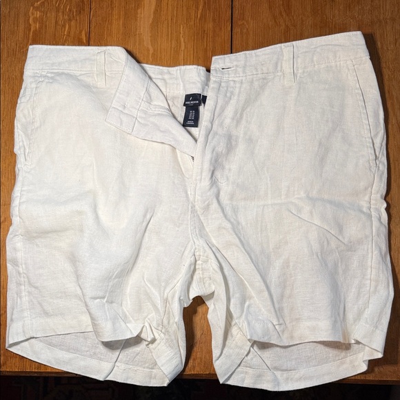 Daniel Hechter Other - Daniel Hechter Cream Linen Shorts